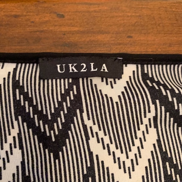 Black white romper - Picture 3 of 5